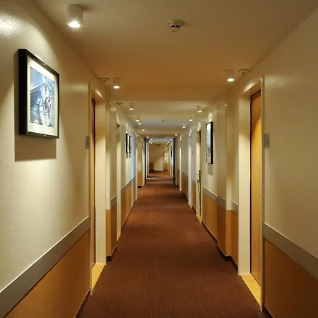 Hotel Aulac 3*
