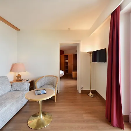 Aulac Hotel 3*